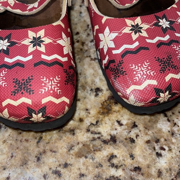 Birkis Birkenstock Clogs - Picture 7 of 8